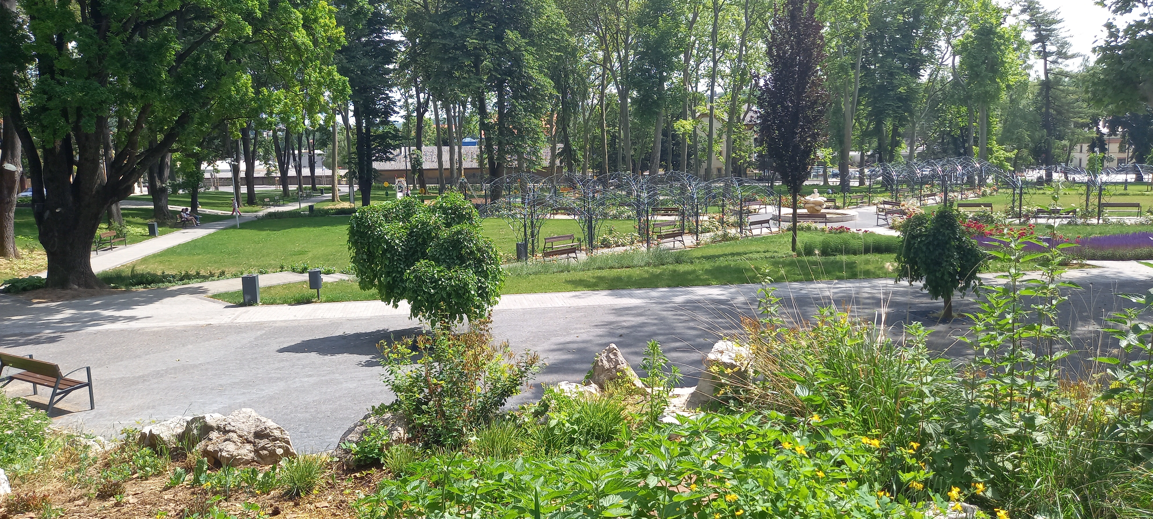 Színház park – találkozóhely a Csiky árnyékában