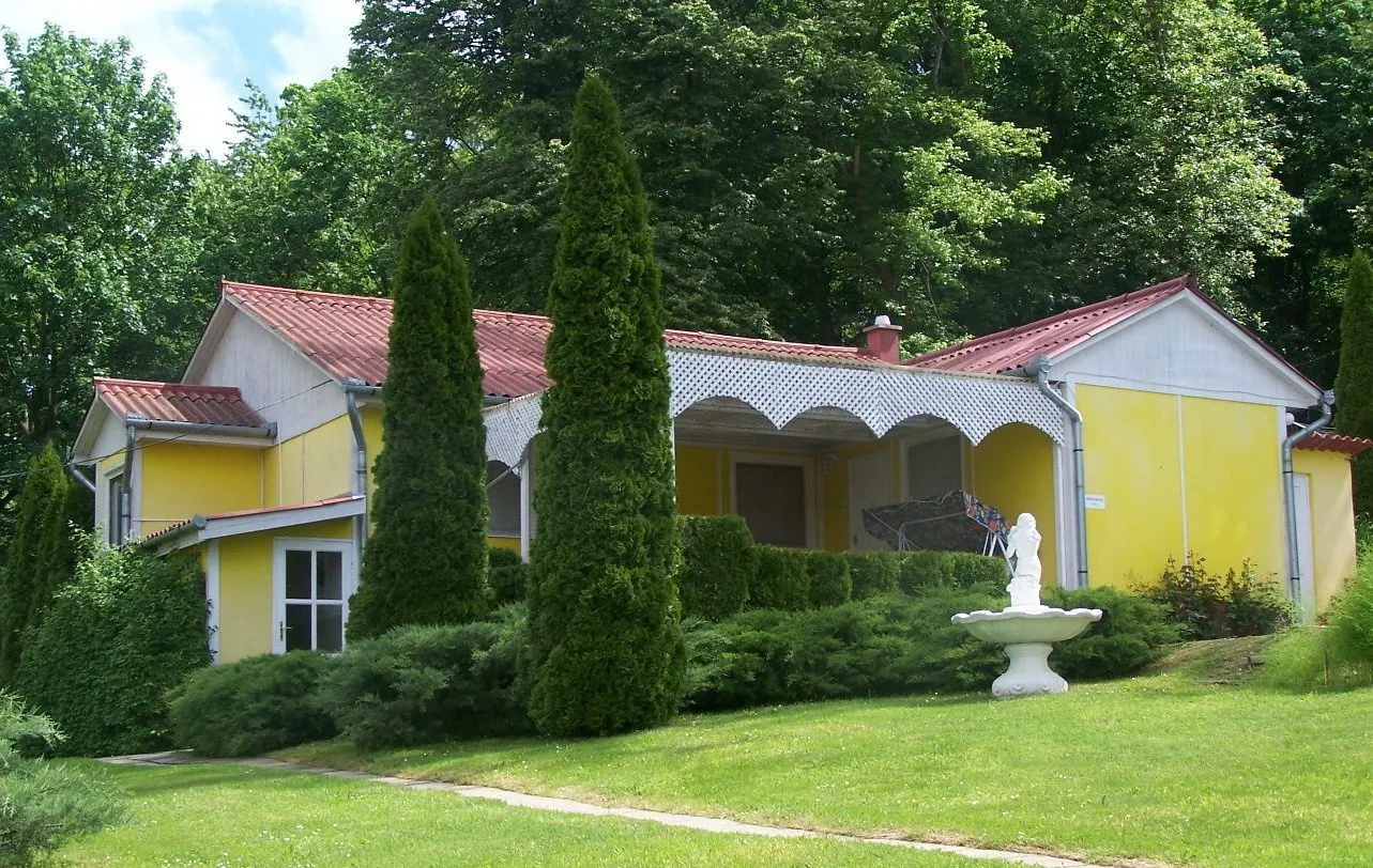 B. Vitál Panzió- Apartman ház